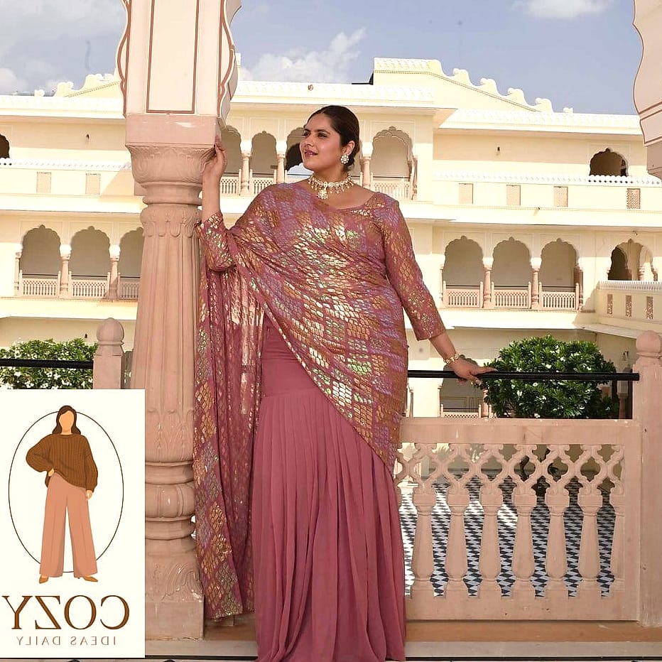 The Classic Nivi Drape in Deep Maroon