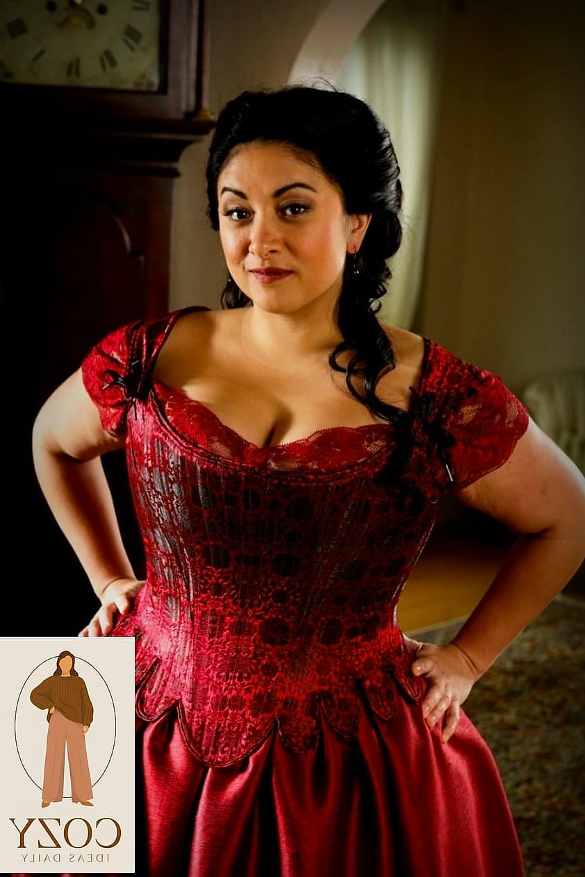 Corset Dress for a Date That Calls for Drama