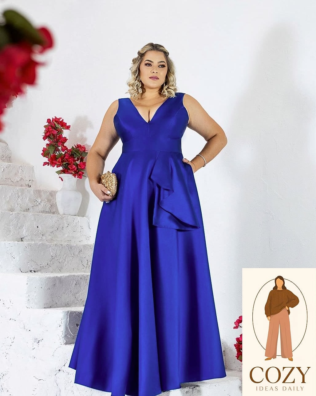 Vestido Azul Cobalto Bordado
